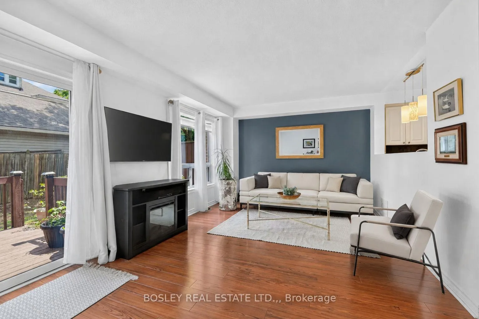 Photo 8 of Unit 10, 6263 Valley Way, Niagara Falls, Morrison — HOMEH