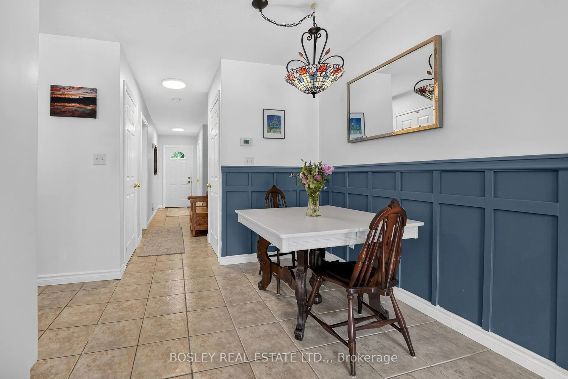 Photo 12 of Unit 10, 6263 Valley Way, Niagara Falls, Morrison — HOMEH