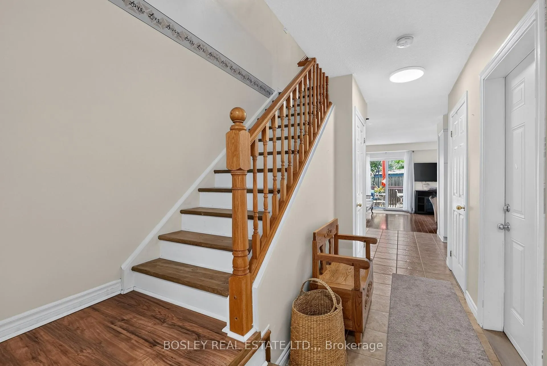 Photo 16 of Unit 10, 6263 Valley Way, Niagara Falls, Morrison — HOMEH