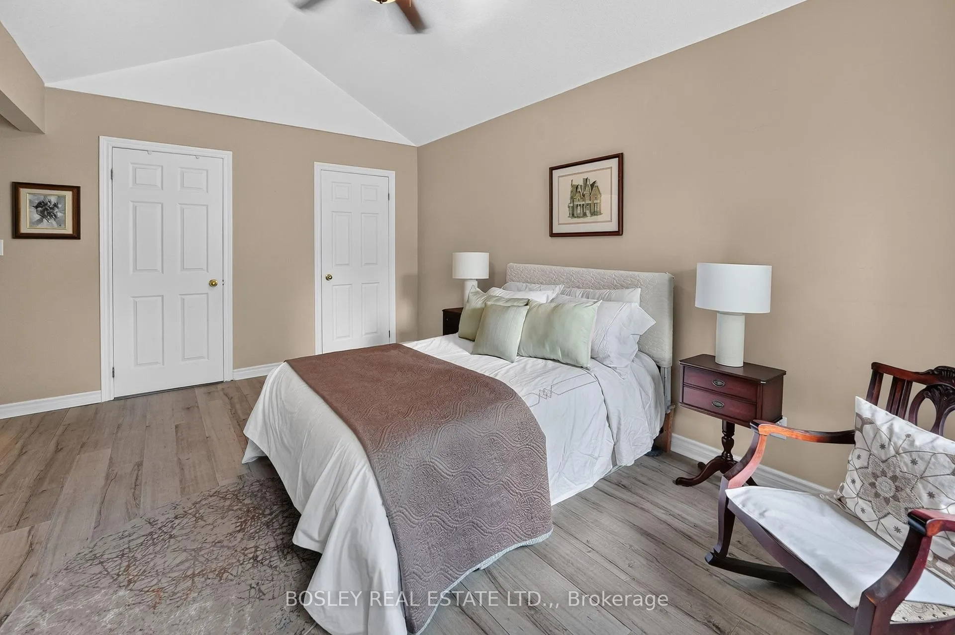 Photo 19 of Unit 10, 6263 Valley Way, Niagara Falls, Morrison — HOMEH