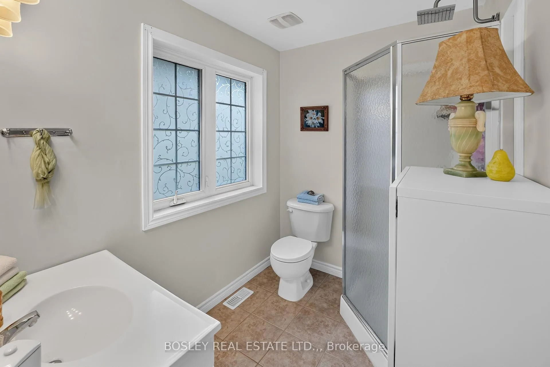 Photo 22 of Unit 10, 6263 Valley Way, Niagara Falls, Morrison — HOMEH
