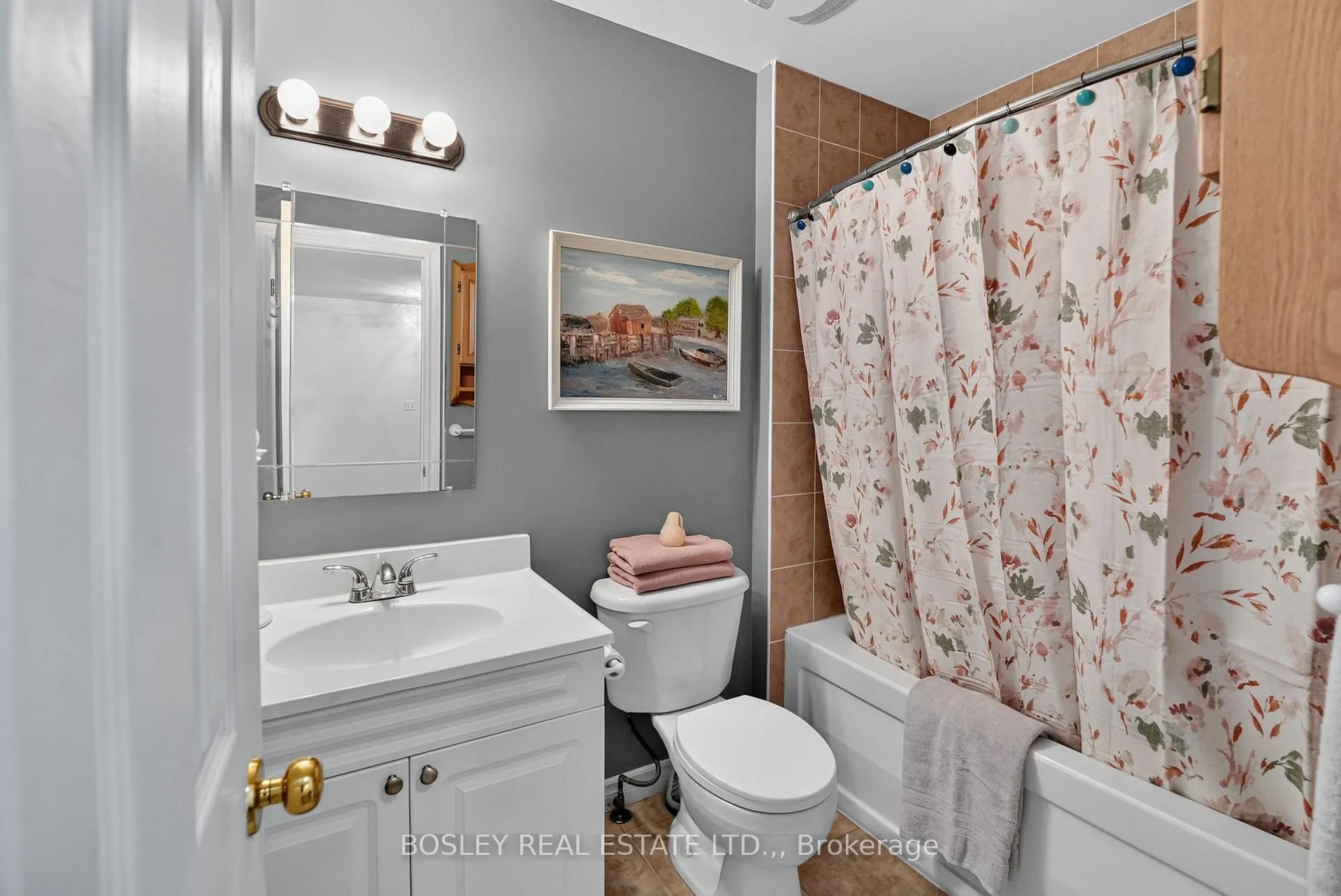 Photo 26 of Unit 10, 6263 Valley Way, Niagara Falls, Morrison — HOMEH