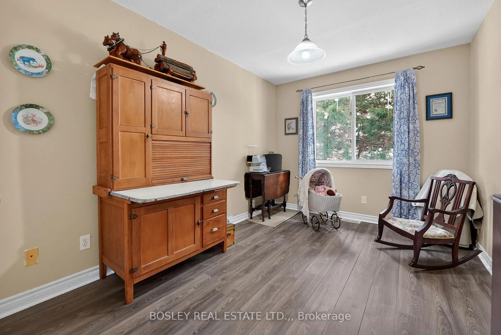 Photo 28 of Unit 10, 6263 Valley Way, Niagara Falls, Morrison — HOMEH