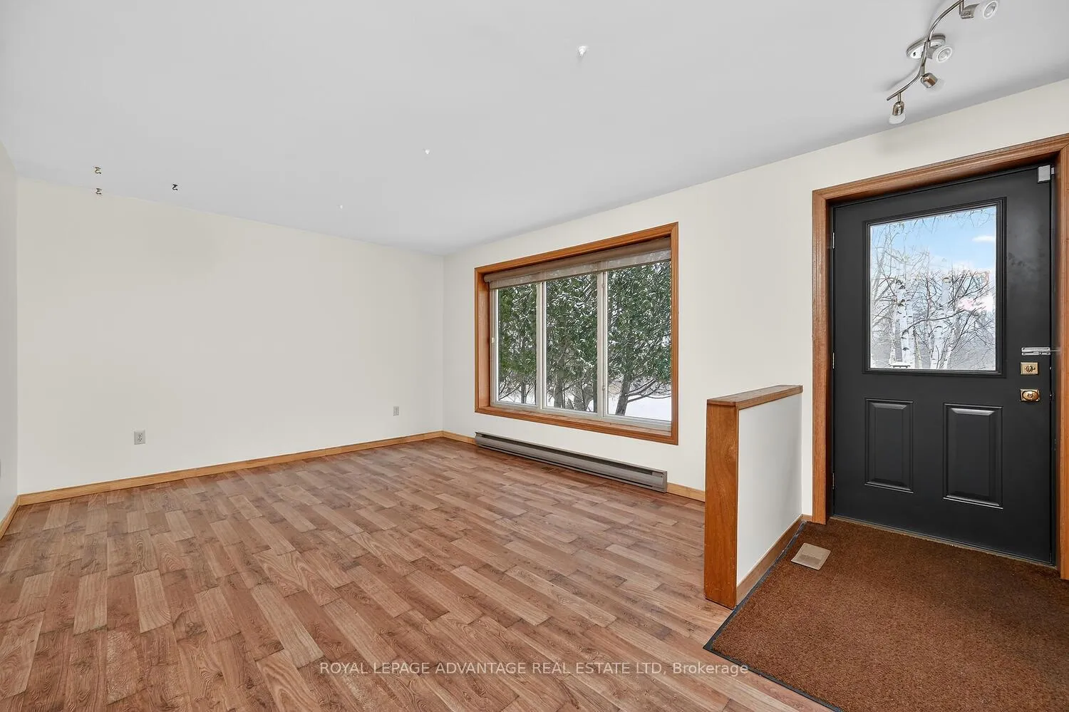 Photo 9 of 83 Broadview Avenue W, Rideau Lakes, Rideau Lakes (South Elmsley) Twp — HOMEH