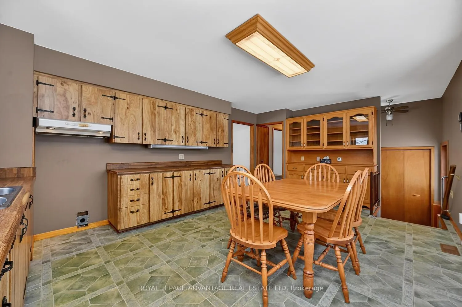 Photo 14 of 83 Broadview Avenue W, Rideau Lakes, Rideau Lakes (South Elmsley) Twp — HOMEH