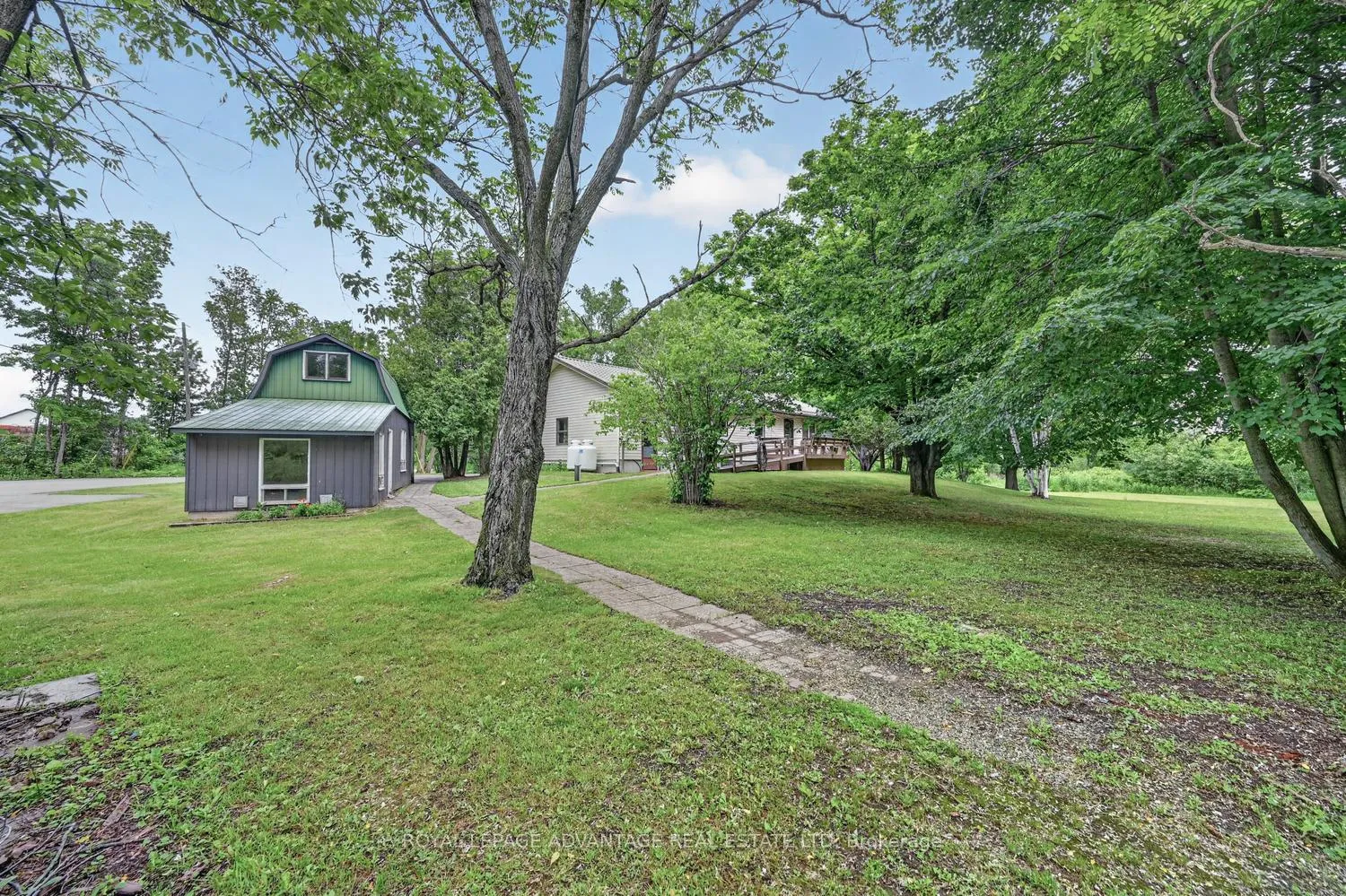 Photo 40 of 83 Broadview Avenue W, Rideau Lakes, Rideau Lakes (South Elmsley) Twp — HOMEH