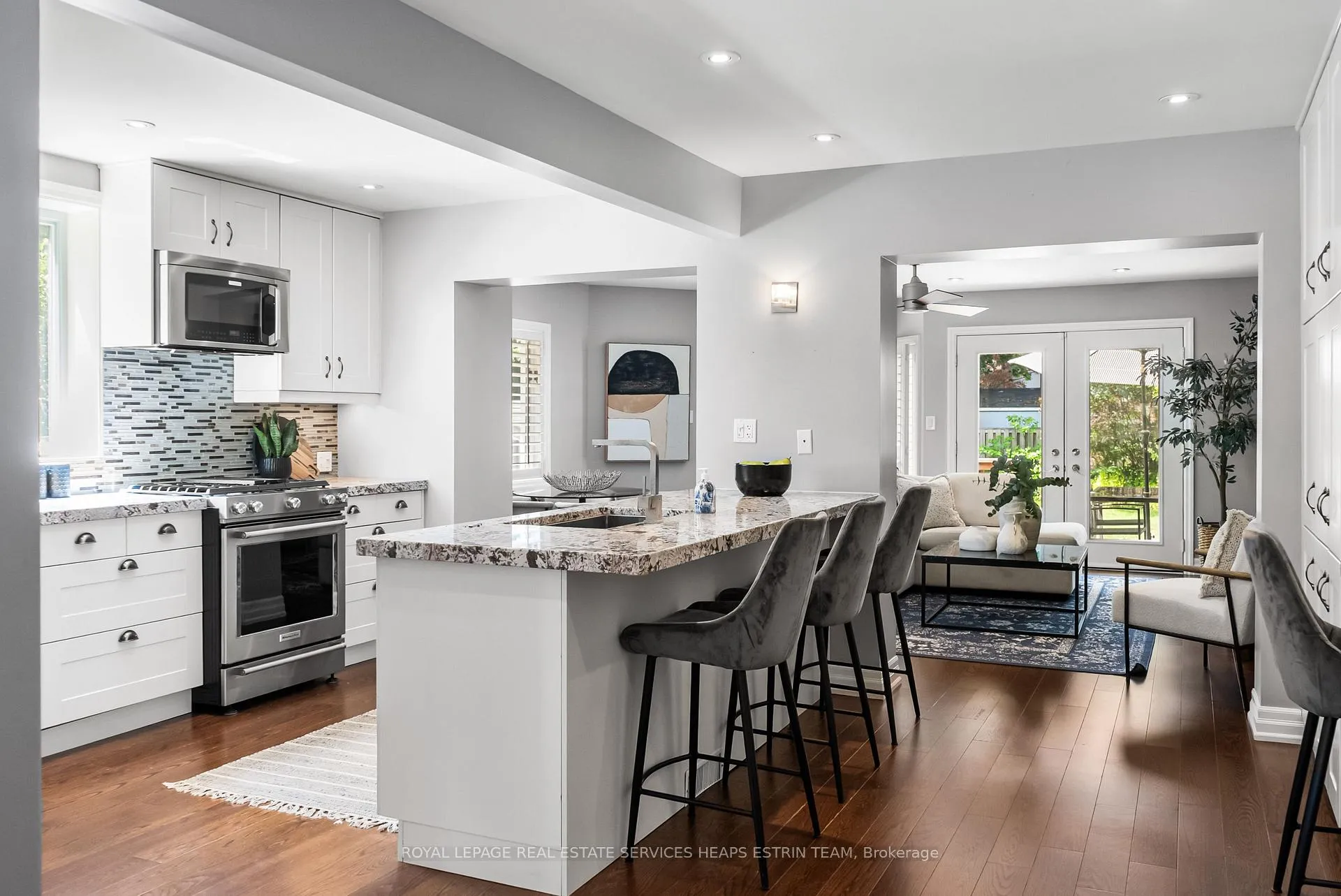 Photo 6 of 502 Sutherland Drive, Toronto, Leaside — HOMEH