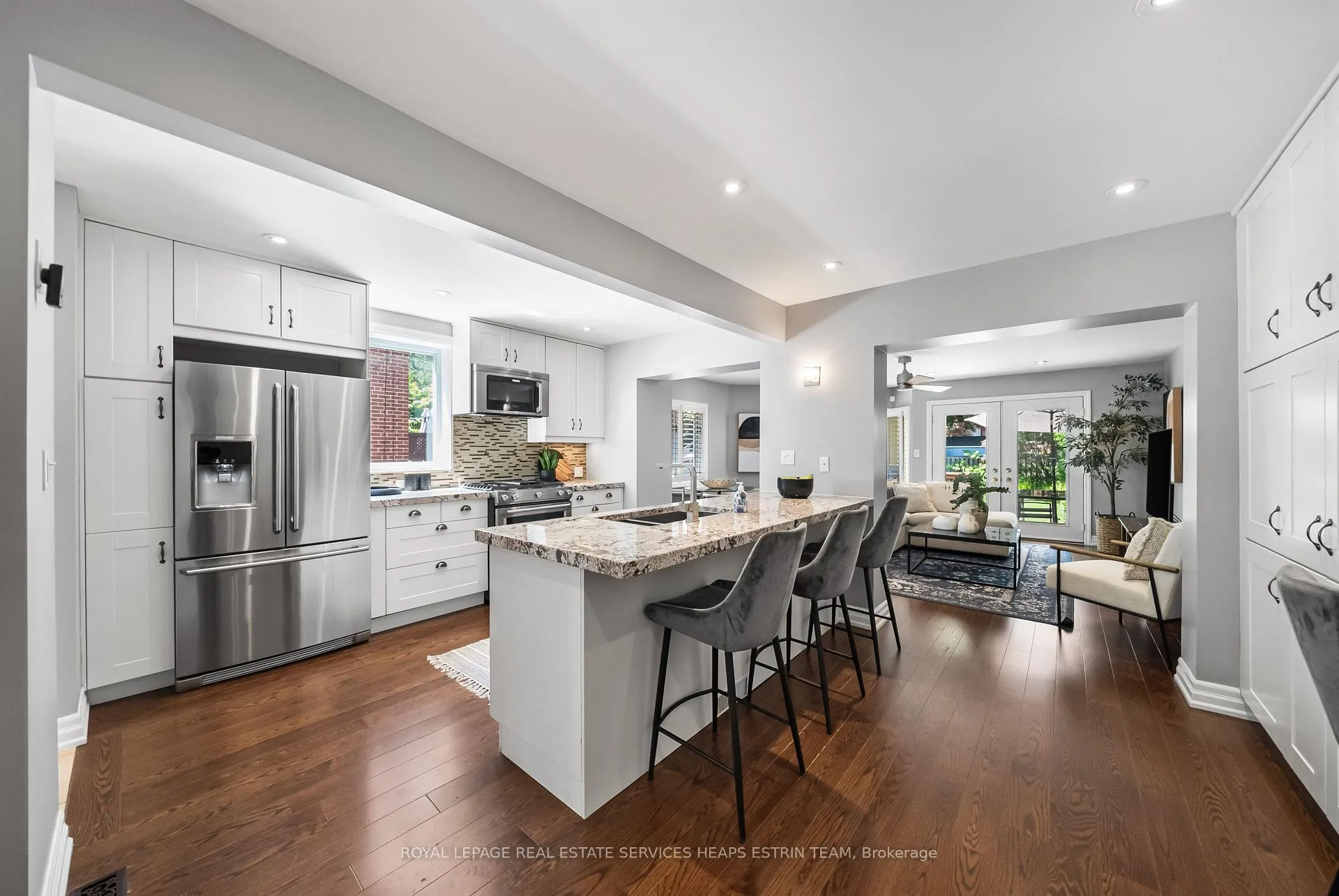 Photo 10 of 502 Sutherland Drive, Toronto, Leaside — HOMEH