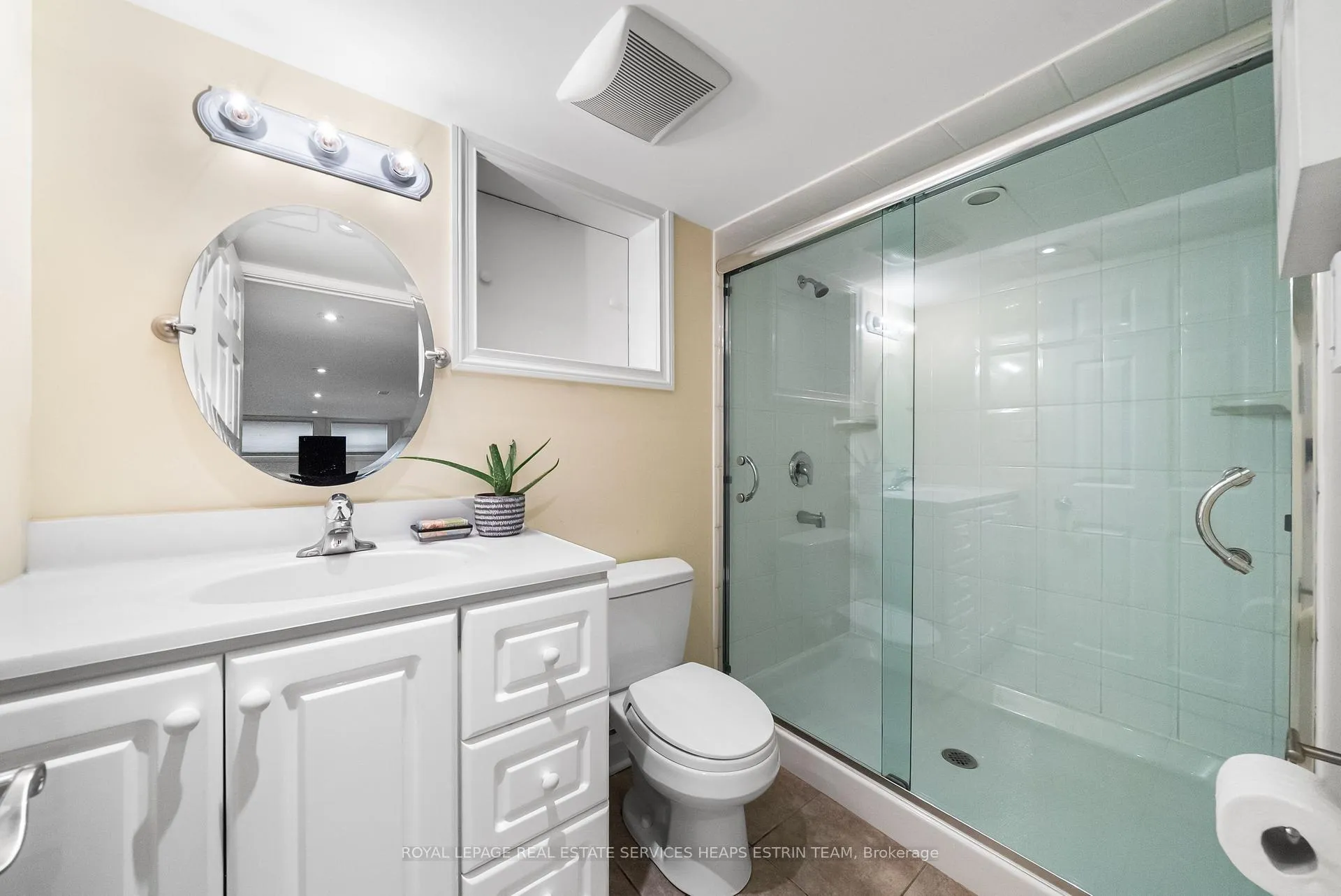 Photo 27 of 502 Sutherland Drive, Toronto, Leaside — HOMEH