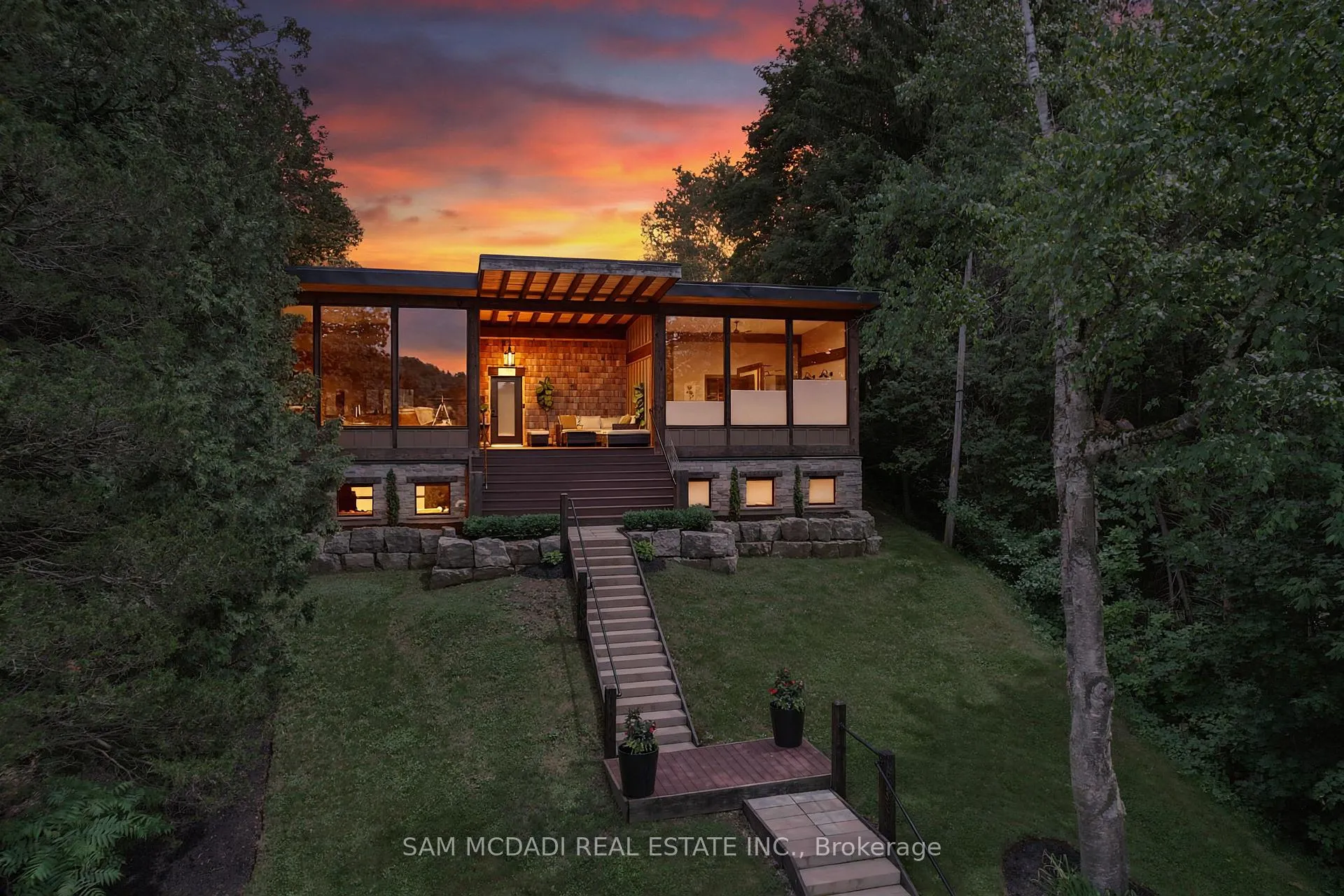 Photo 1 of 2084 Grand Boulevard, Burlington, Rural Burlington — HOMEH