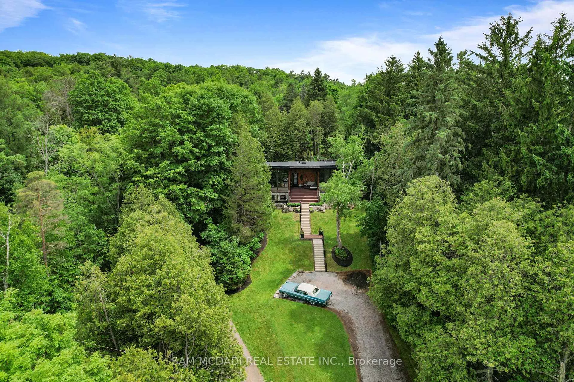 Photo 3 of 2084 Grand Boulevard, Burlington, Rural Burlington — HOMEH