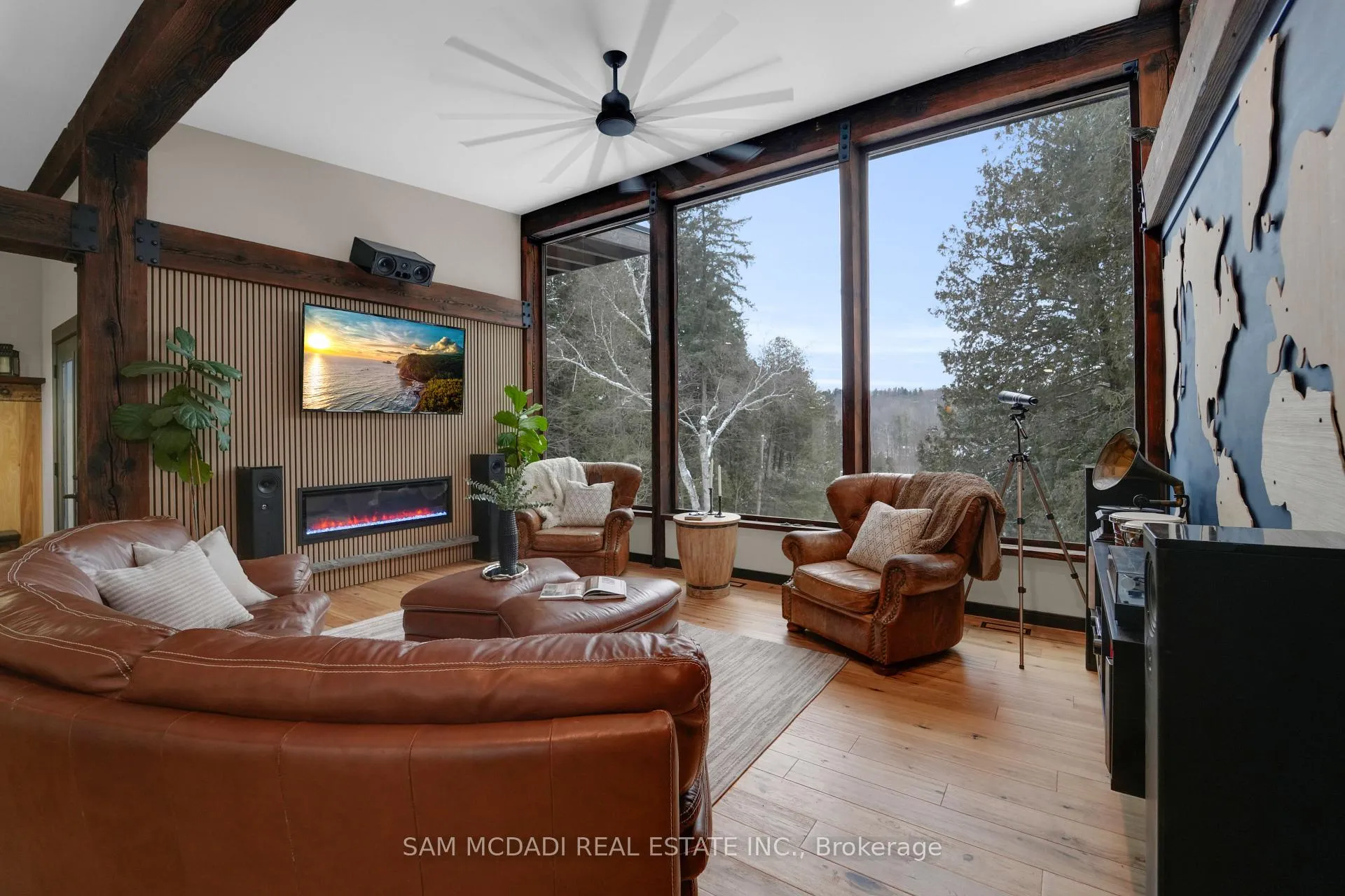 Photo 7 of 2084 Grand Boulevard, Burlington, Rural Burlington — HOMEH