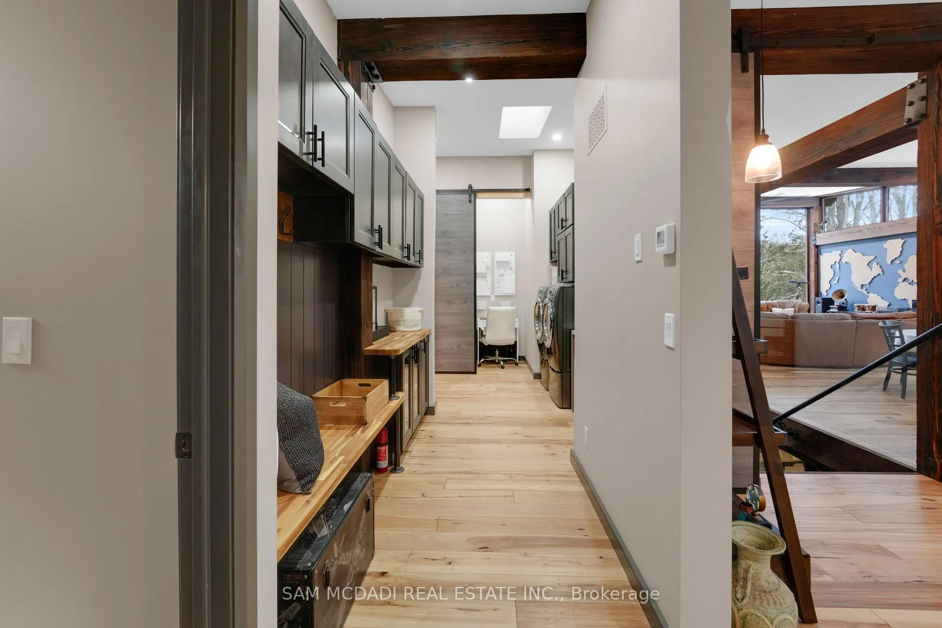 Photo 16 of 2084 Grand Boulevard, Burlington, Rural Burlington — HOMEH