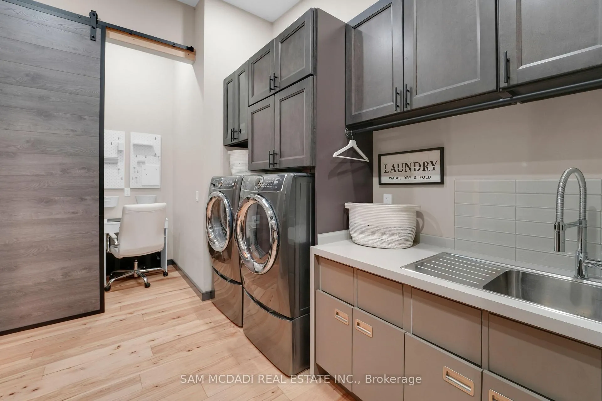 Photo 17 of 2084 Grand Boulevard, Burlington, Rural Burlington — HOMEH