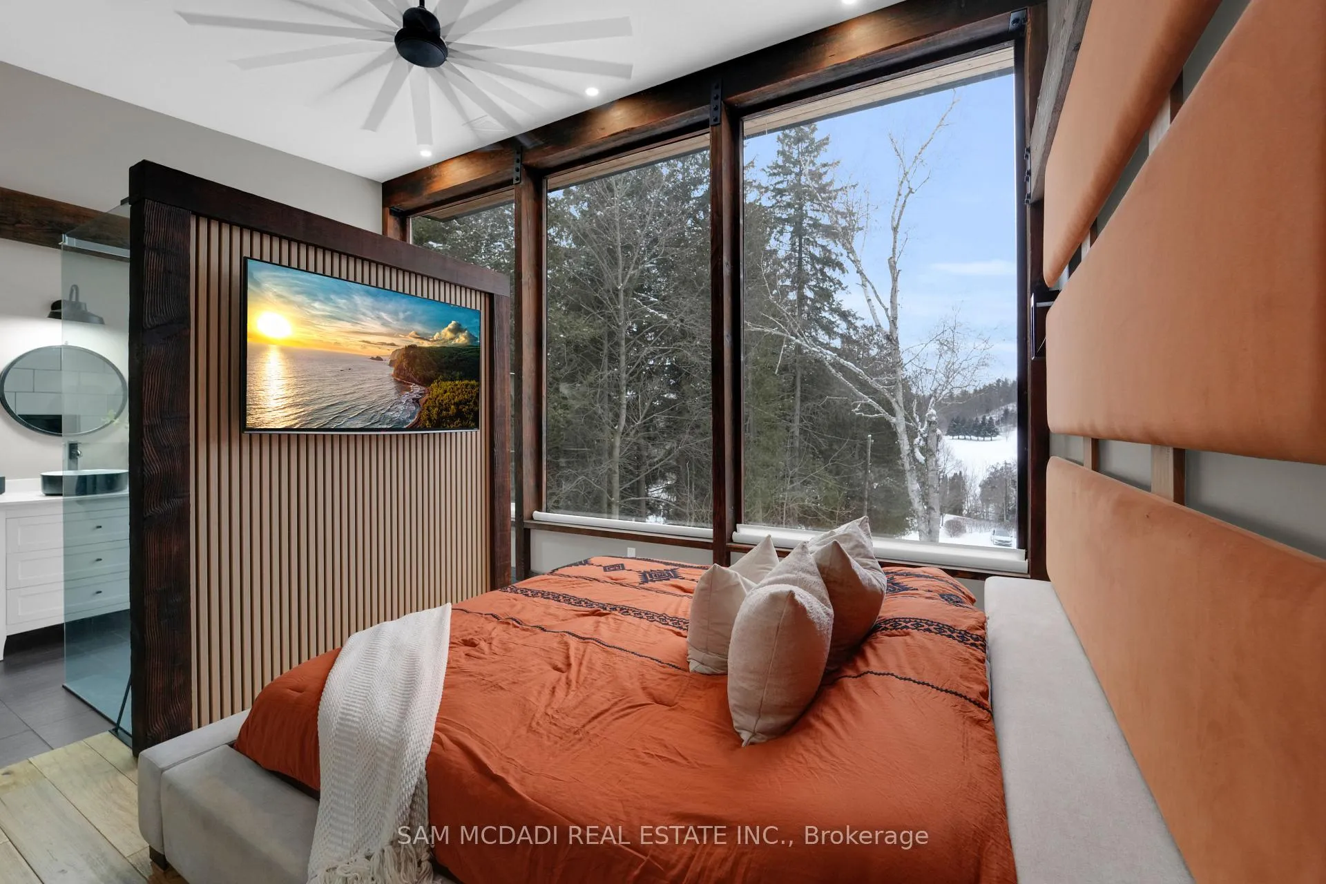 Photo 20 of 2084 Grand Boulevard, Burlington, Rural Burlington — HOMEH