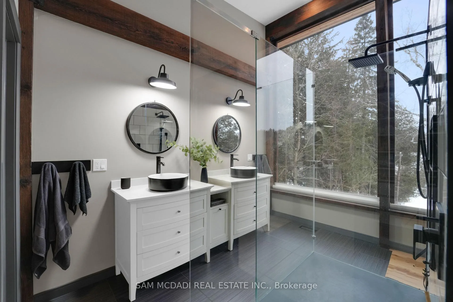Photo 21 of 2084 Grand Boulevard, Burlington, Rural Burlington — HOMEH