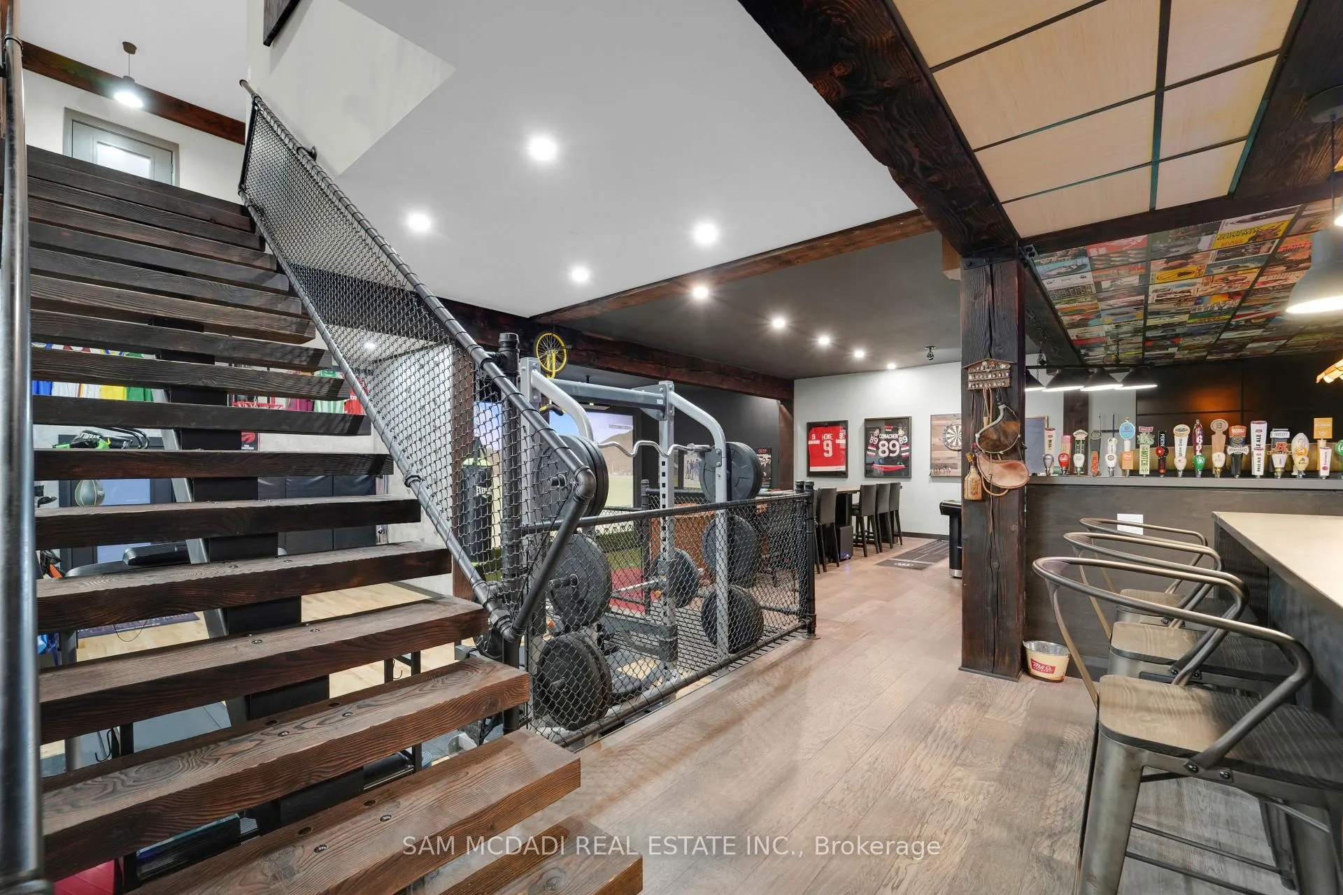 Photo 28 of 2084 Grand Boulevard, Burlington, Rural Burlington — HOMEH