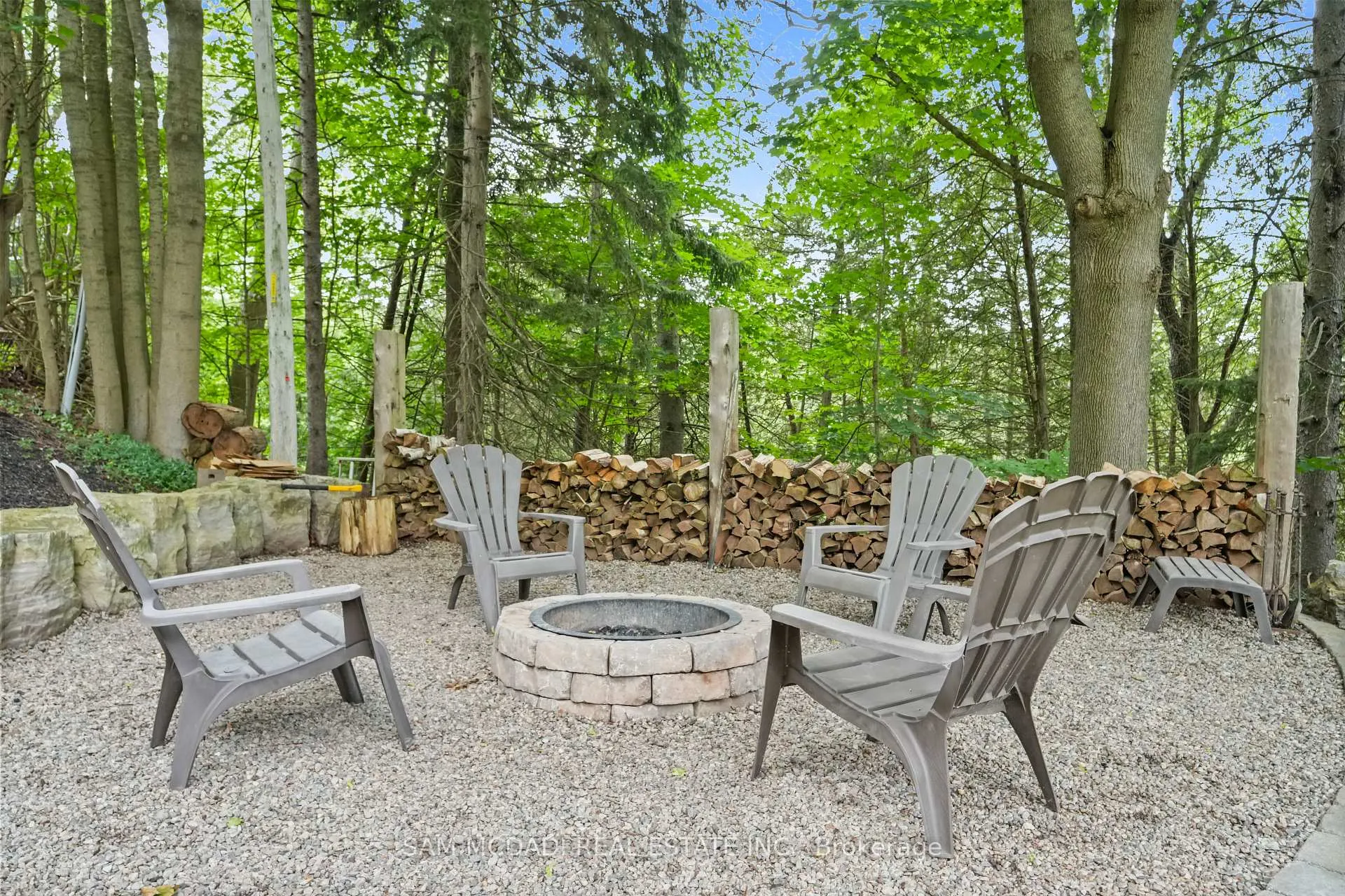 Photo 41 of 2084 Grand Boulevard, Burlington, Rural Burlington — HOMEH