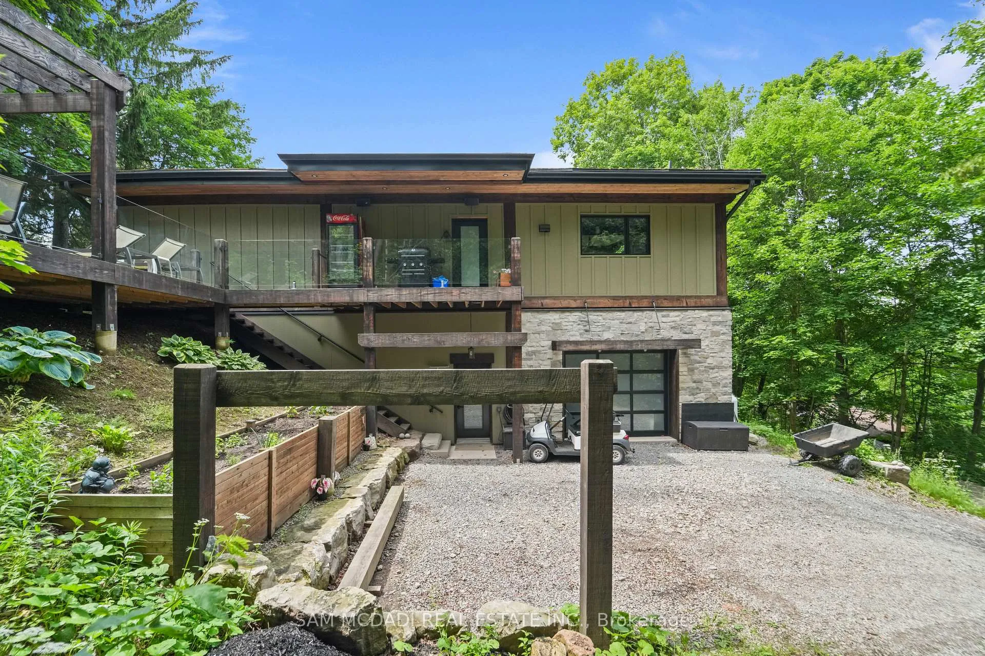 Photo 47 of 2084 Grand Boulevard, Burlington, Rural Burlington — HOMEH