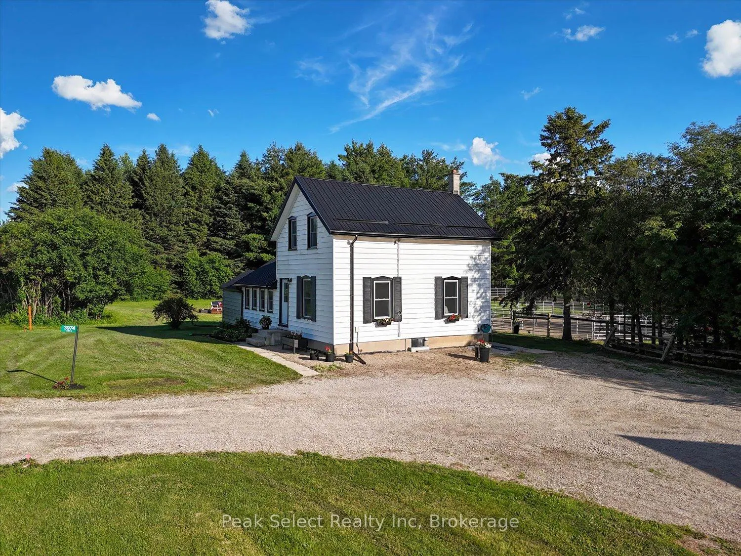 Photo 3 of 3974 15 Line, Perth South, Downie — HOMEH