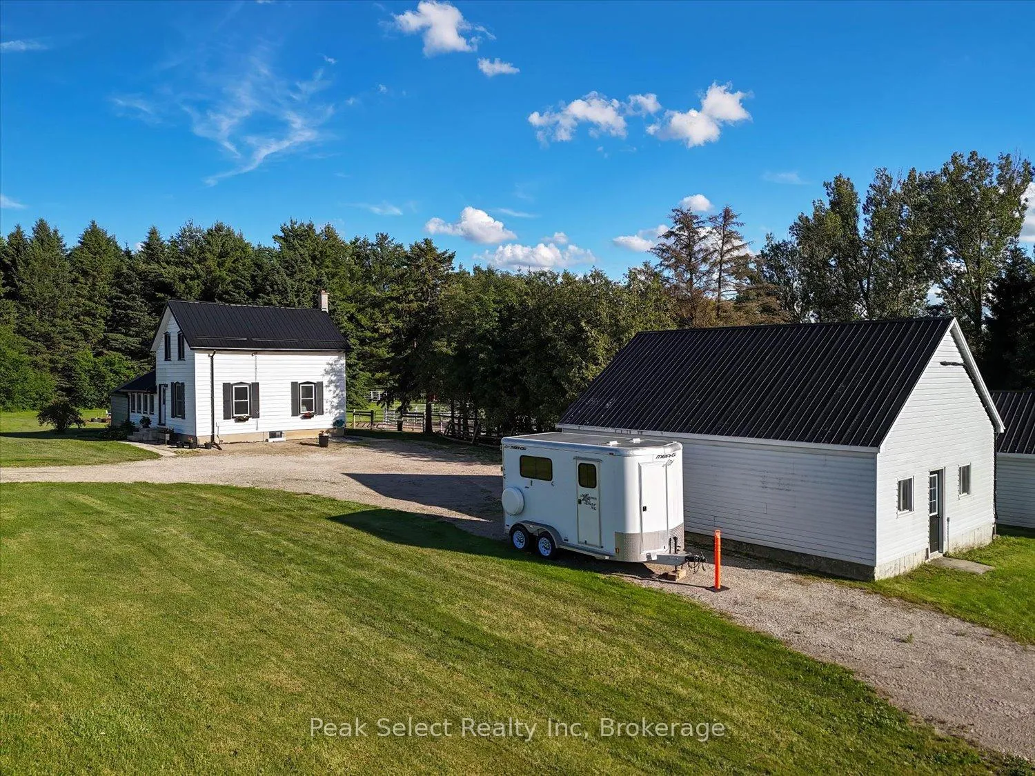 Photo 4 of 3974 15 Line, Perth South, Downie — HOMEH