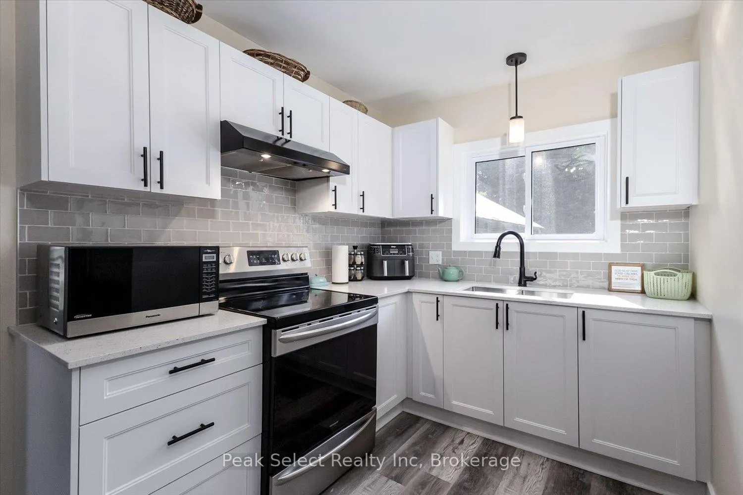 Photo 9 of 3974 15 Line, Perth South, Downie — HOMEH