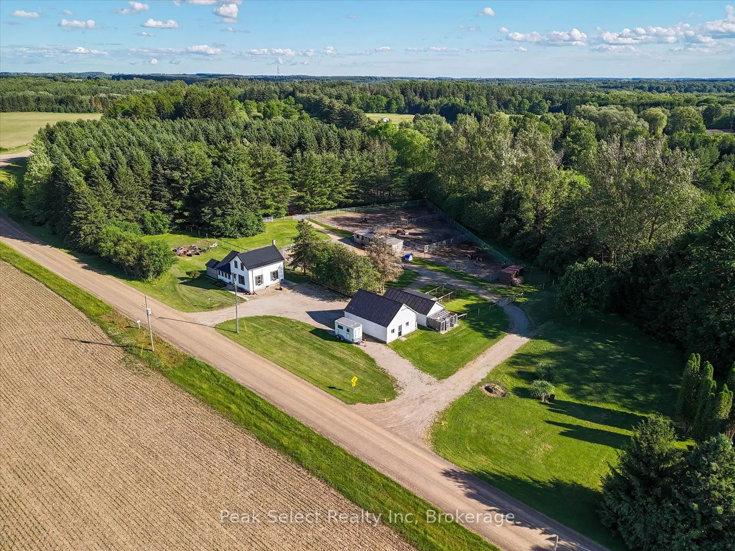 Photo 31 of 3974 15 Line, Perth South, Downie — HOMEH