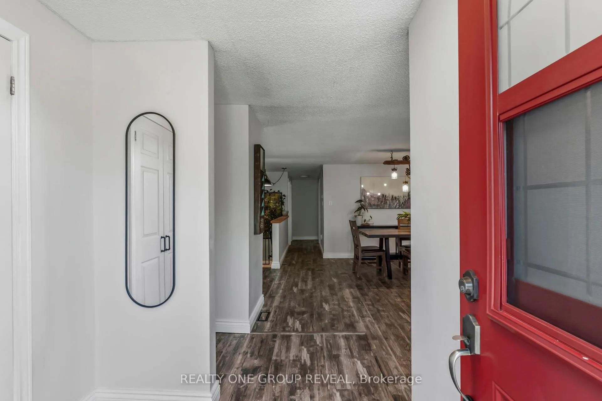 Photo 7 of 42 Sinclair Court, Barrie, Sunnidale — HOMEH