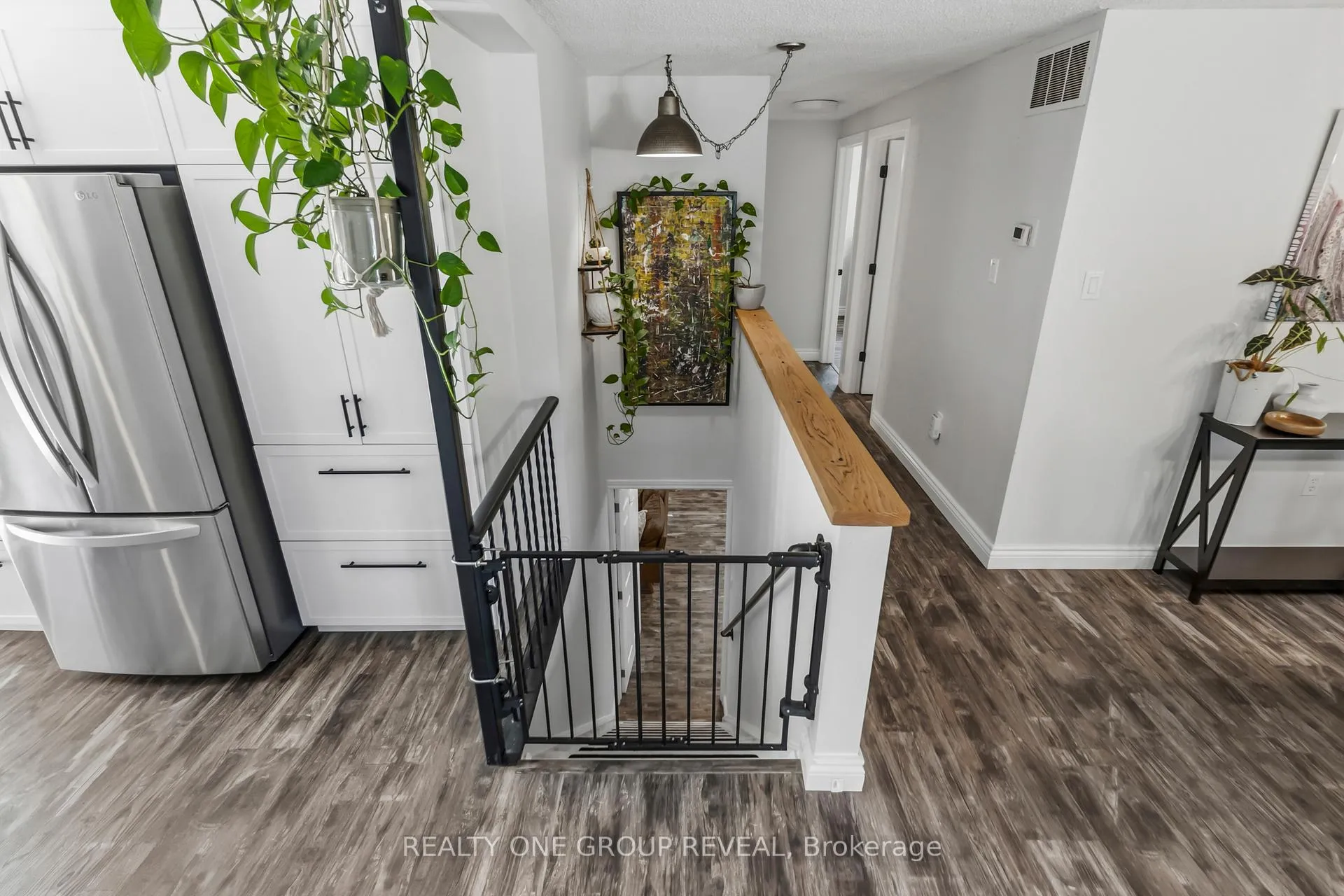 Photo 21 of 42 Sinclair Court, Barrie, Sunnidale — HOMEH