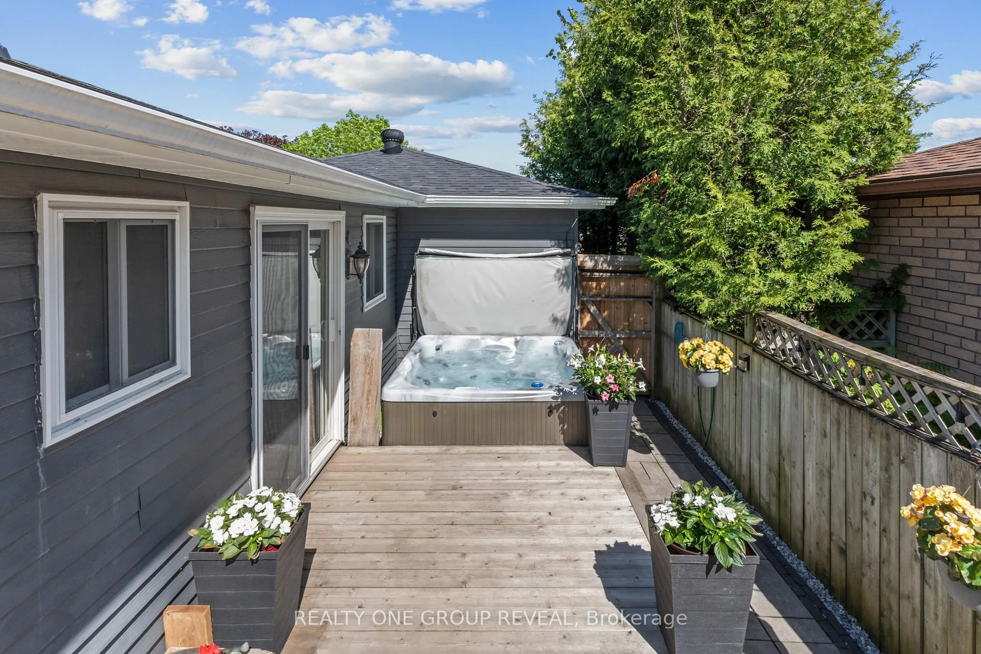 Photo 33 of 42 Sinclair Court, Barrie, Sunnidale — HOMEH