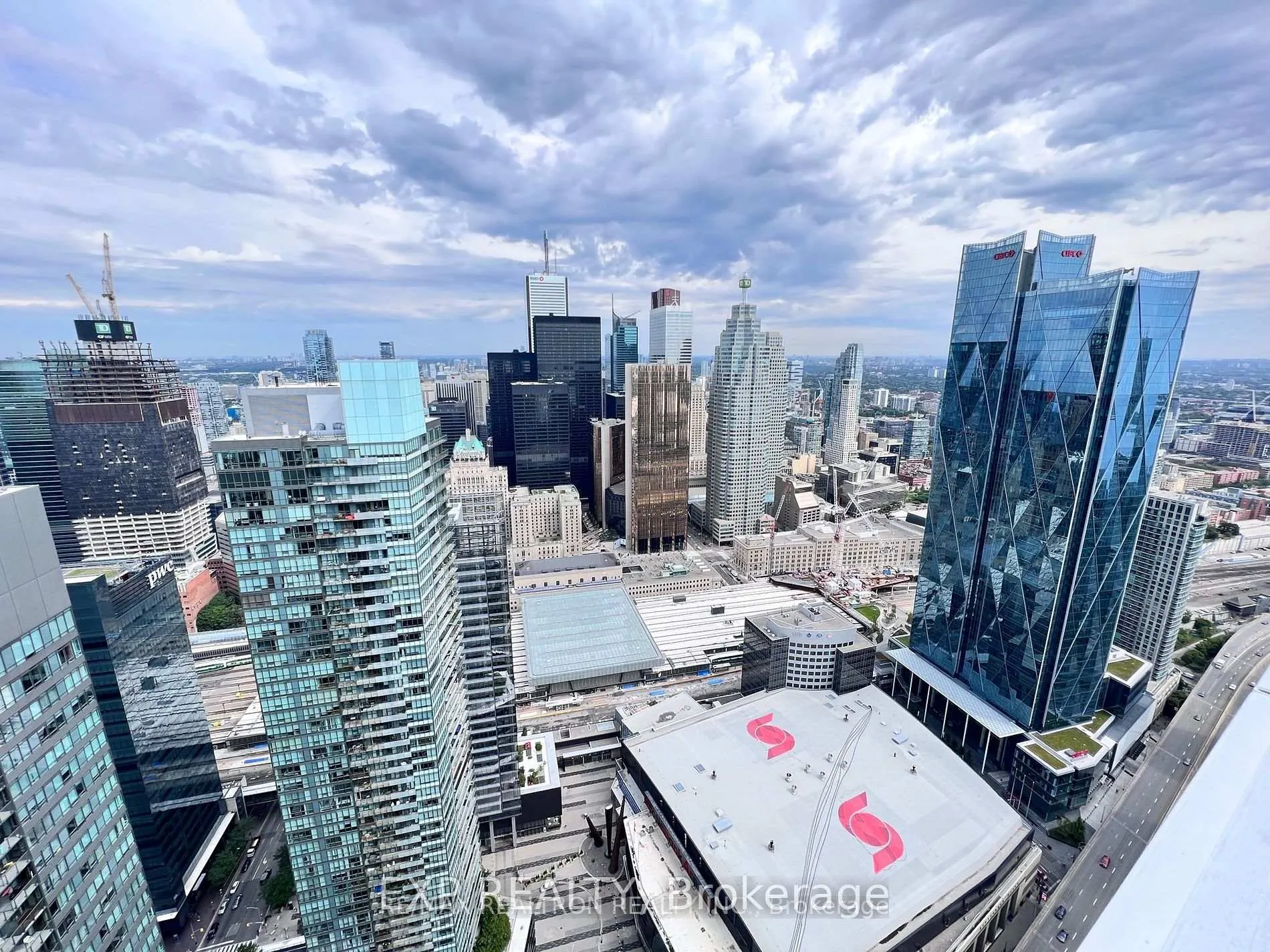 Photo 2 of Unit 6302, 100 Harbour Street, Toronto, Waterfront Communities — HOMEH