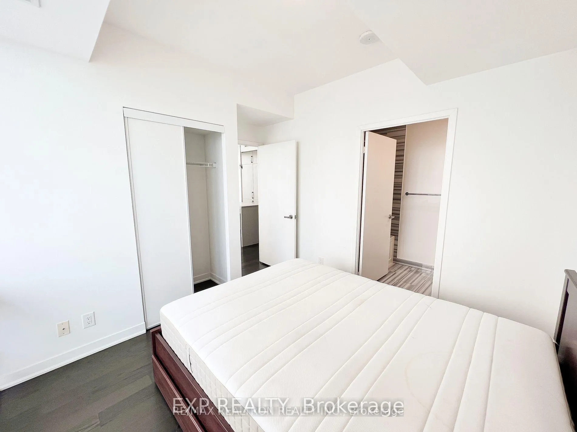 Photo 13 of Unit 6302, 100 Harbour Street, Toronto, Waterfront Communities — HOMEH