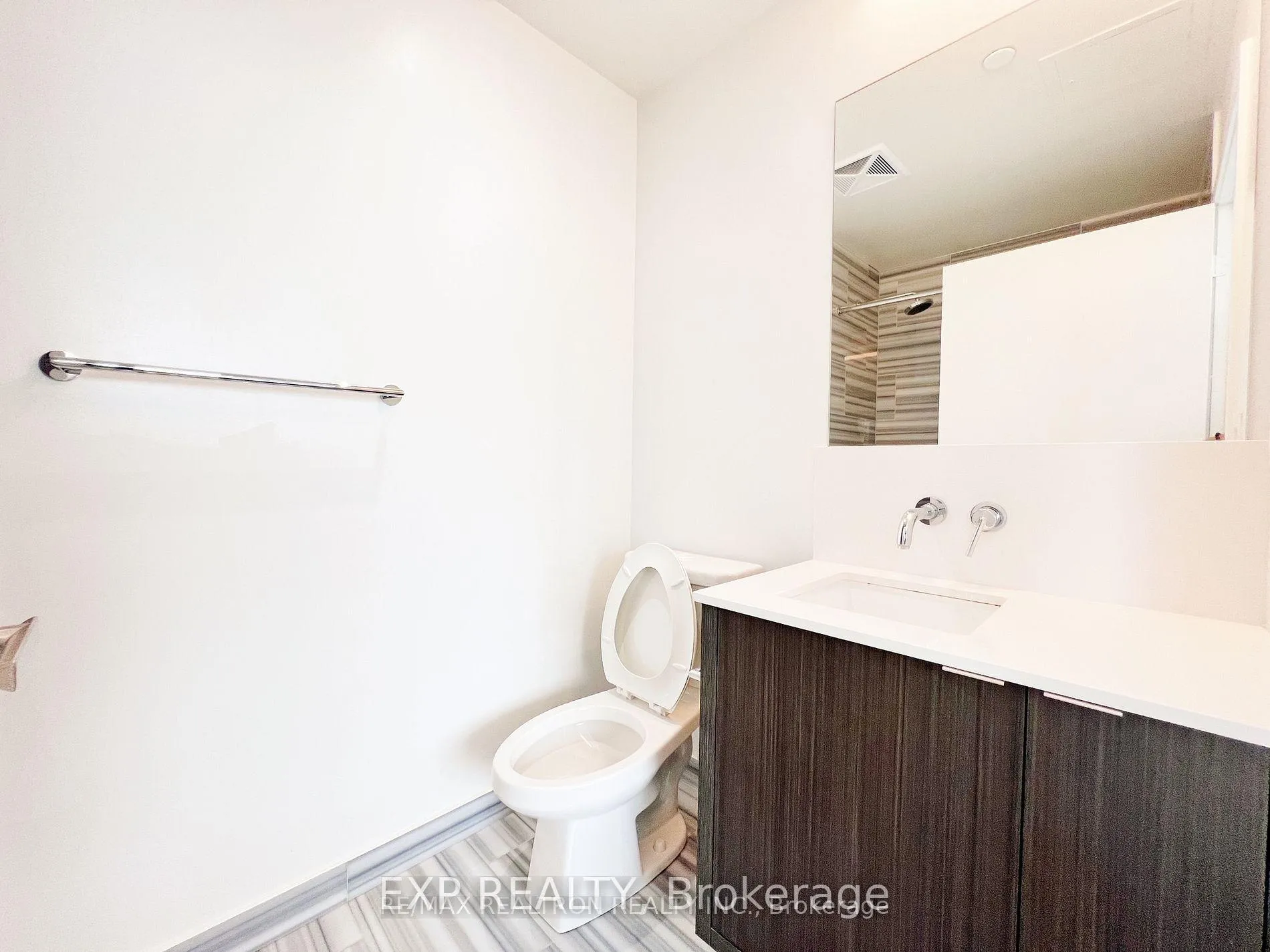 Photo 14 of Unit 6302, 100 Harbour Street, Toronto, Waterfront Communities — HOMEH