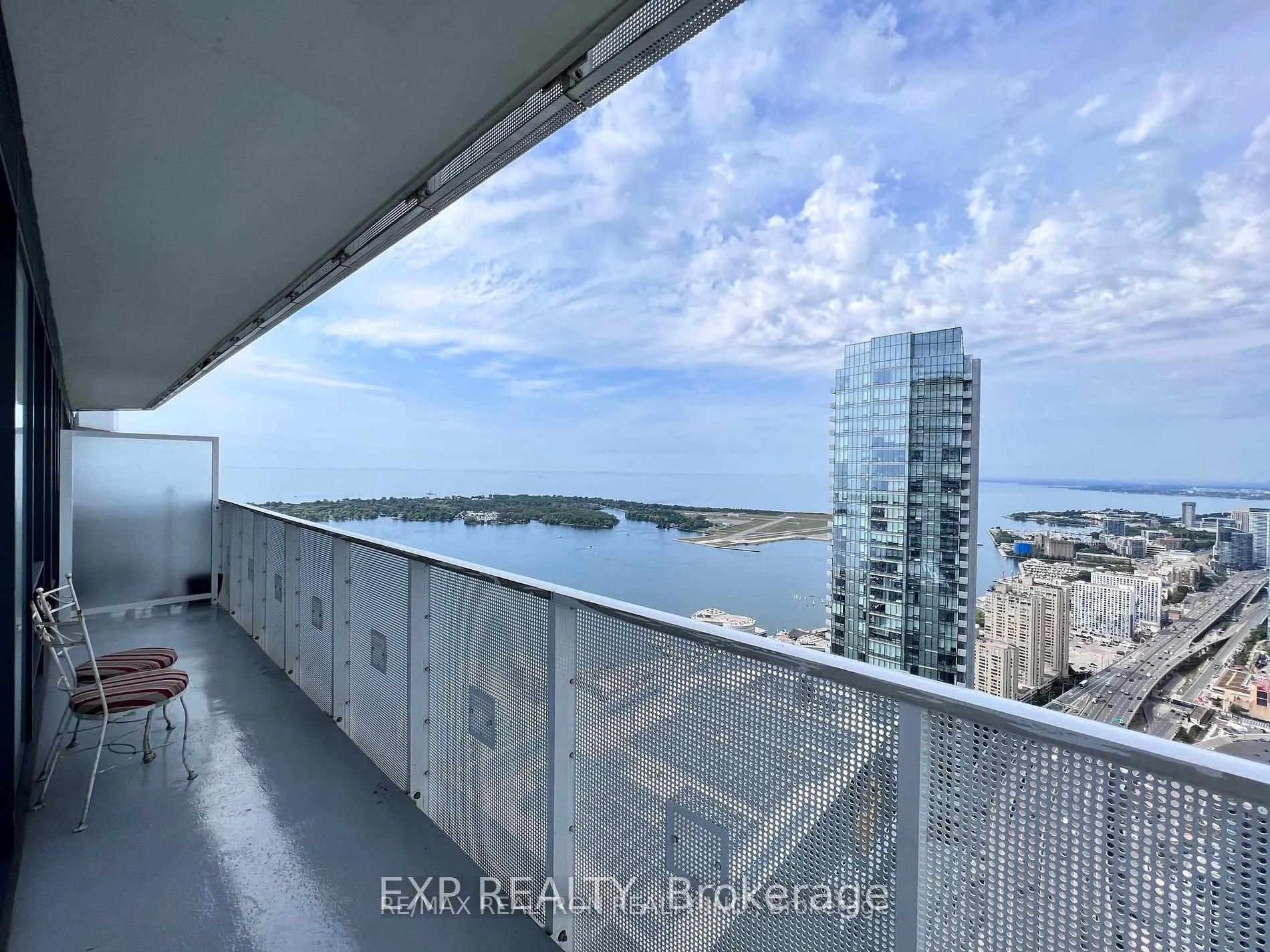 Photo 17 of Unit 6302, 100 Harbour Street, Toronto, Waterfront Communities — HOMEH