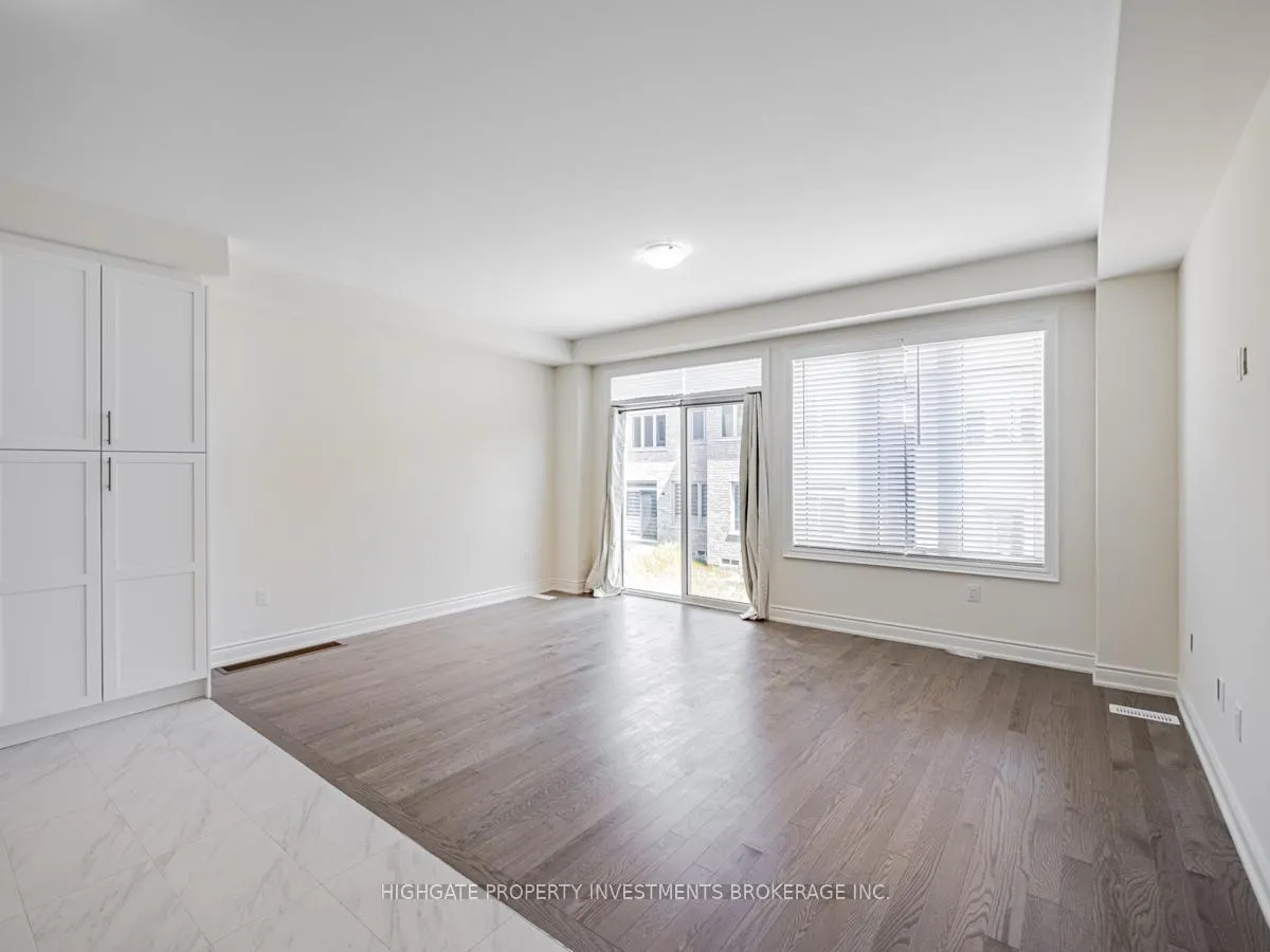 Photo 13 of 71 Donald Ficht Crescent, Brampton, Northwest Brampton — HOMEH