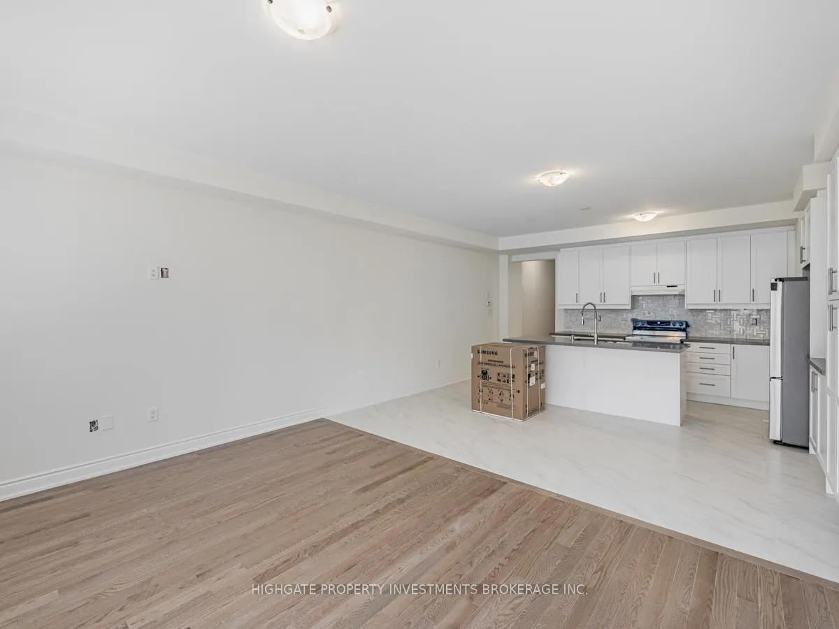 Photo 16 of 71 Donald Ficht Crescent, Brampton, Northwest Brampton — HOMEH
