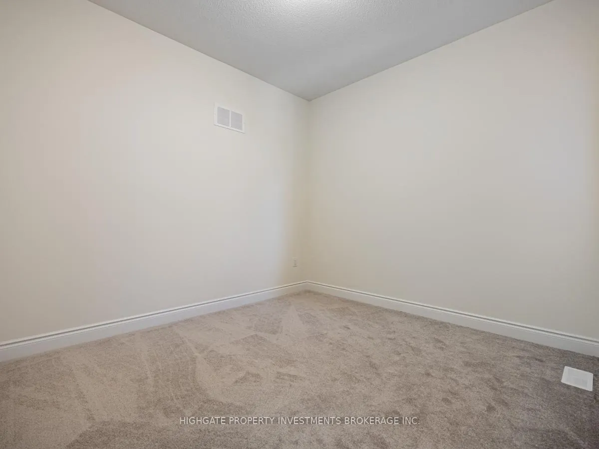 Photo 23 of 71 Donald Ficht Crescent, Brampton, Northwest Brampton — HOMEH
