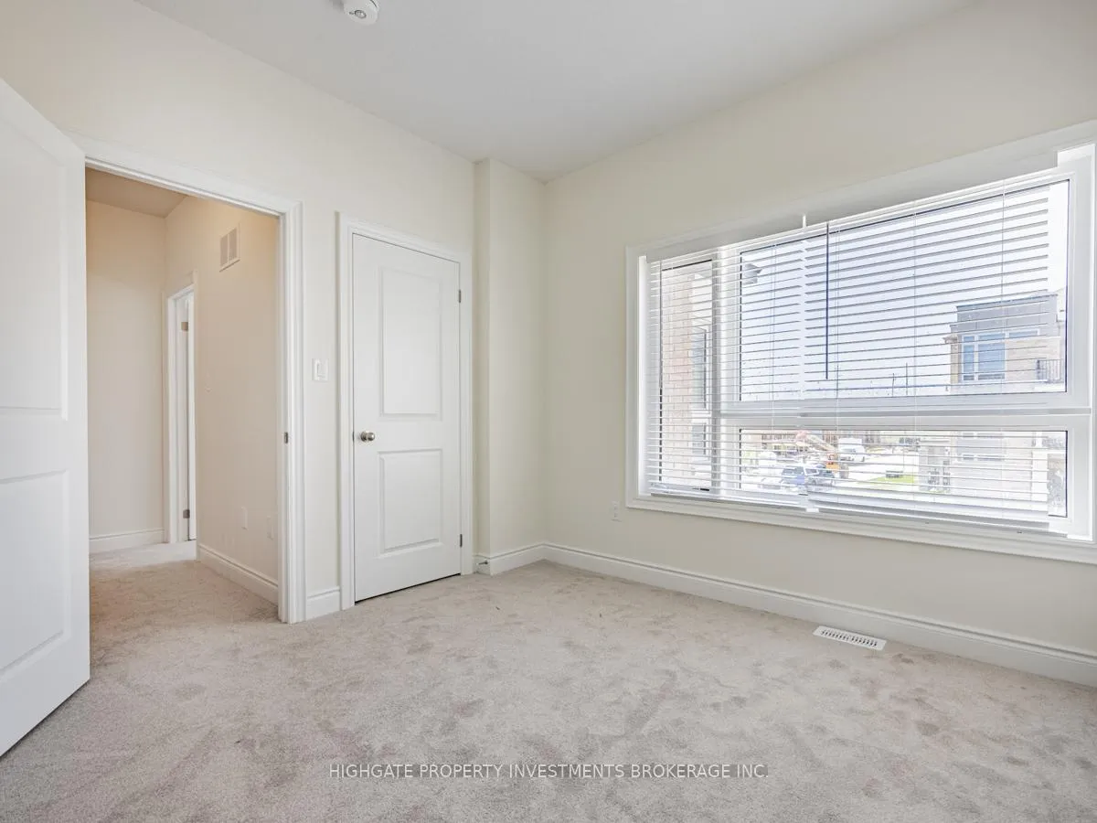 Photo 28 of 71 Donald Ficht Crescent, Brampton, Northwest Brampton — HOMEH