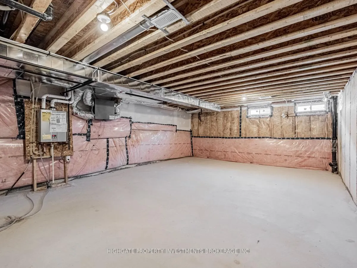 Photo 32 of 71 Donald Ficht Crescent, Brampton, Northwest Brampton — HOMEH