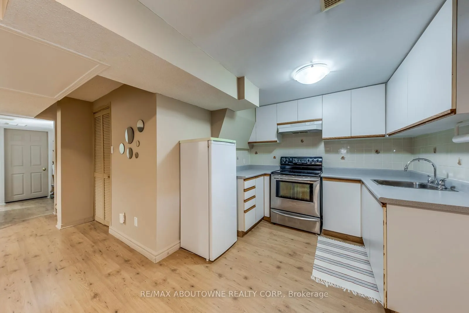 Photo 39 of 1209 Old Oak Drive, Oakville, West Oak Trails — HOMEH