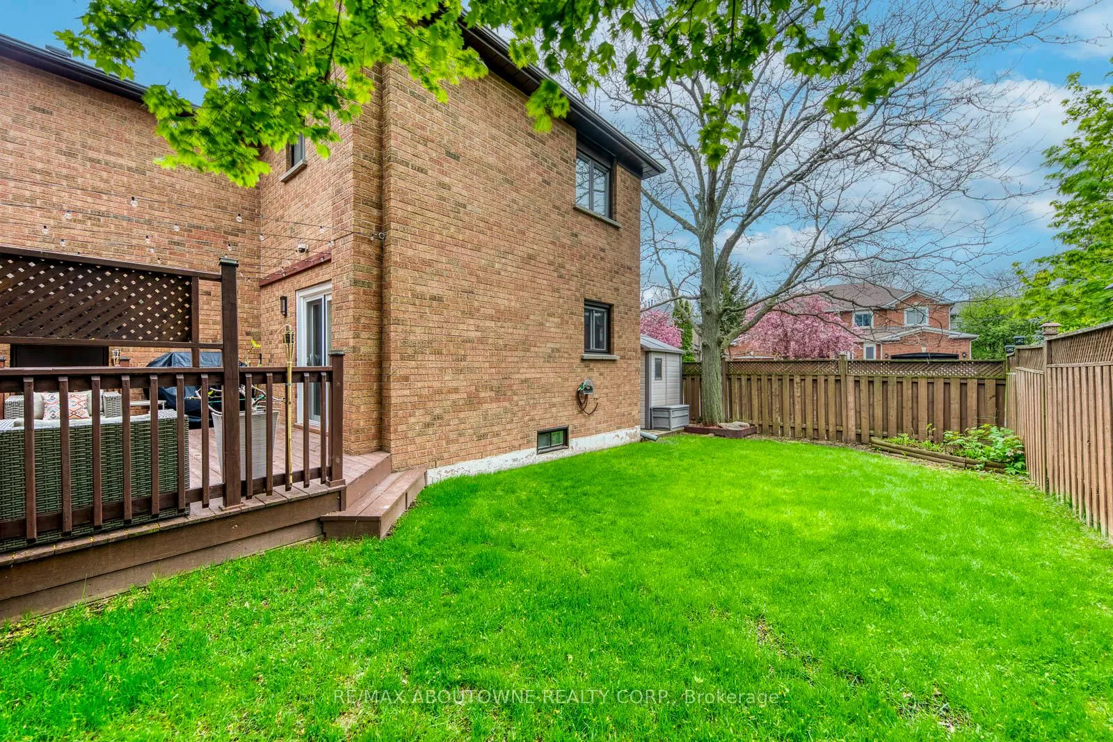 Photo 45 of 1209 Old Oak Drive, Oakville, West Oak Trails — HOMEH