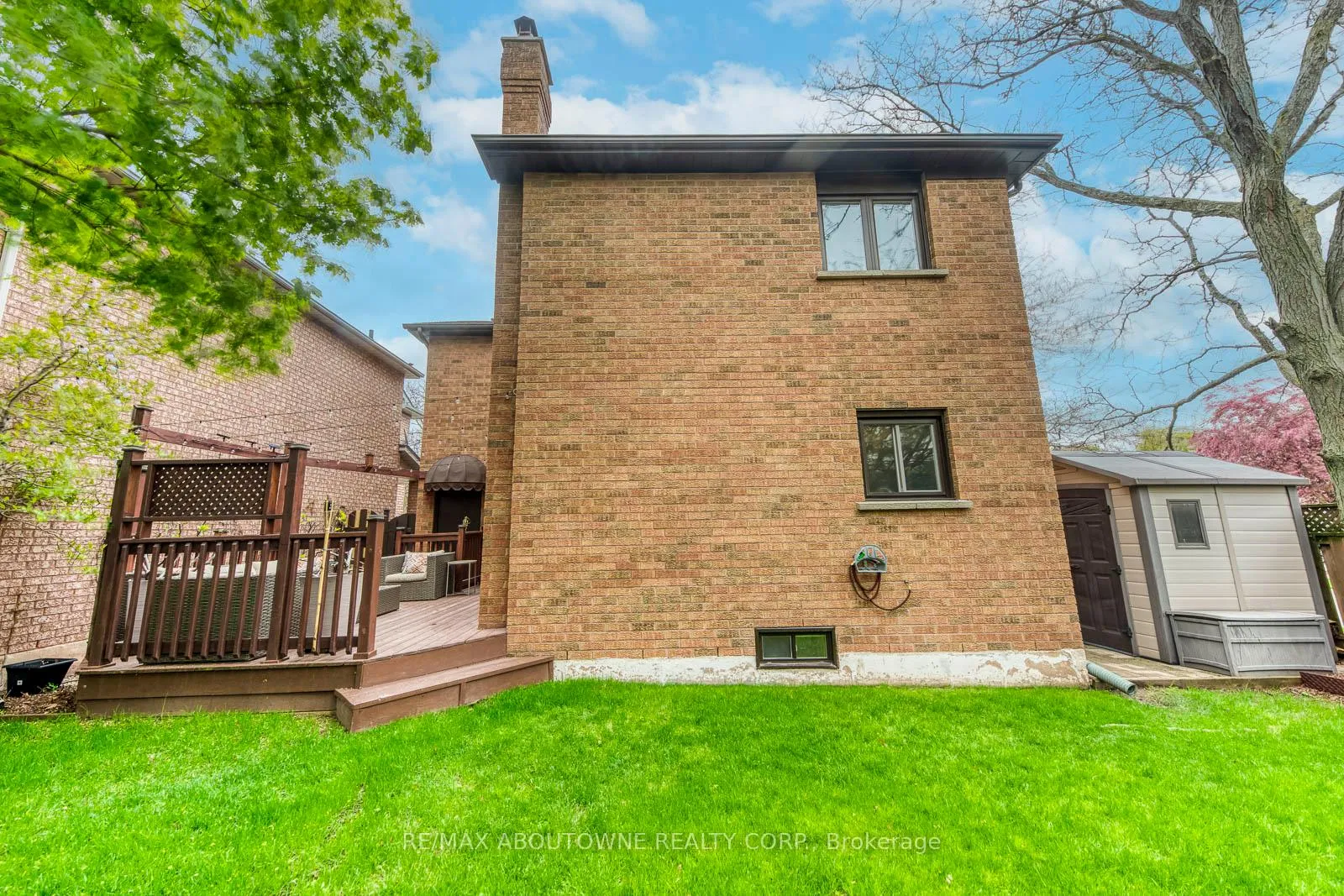 Photo 46 of 1209 Old Oak Drive, Oakville, West Oak Trails — HOMEH