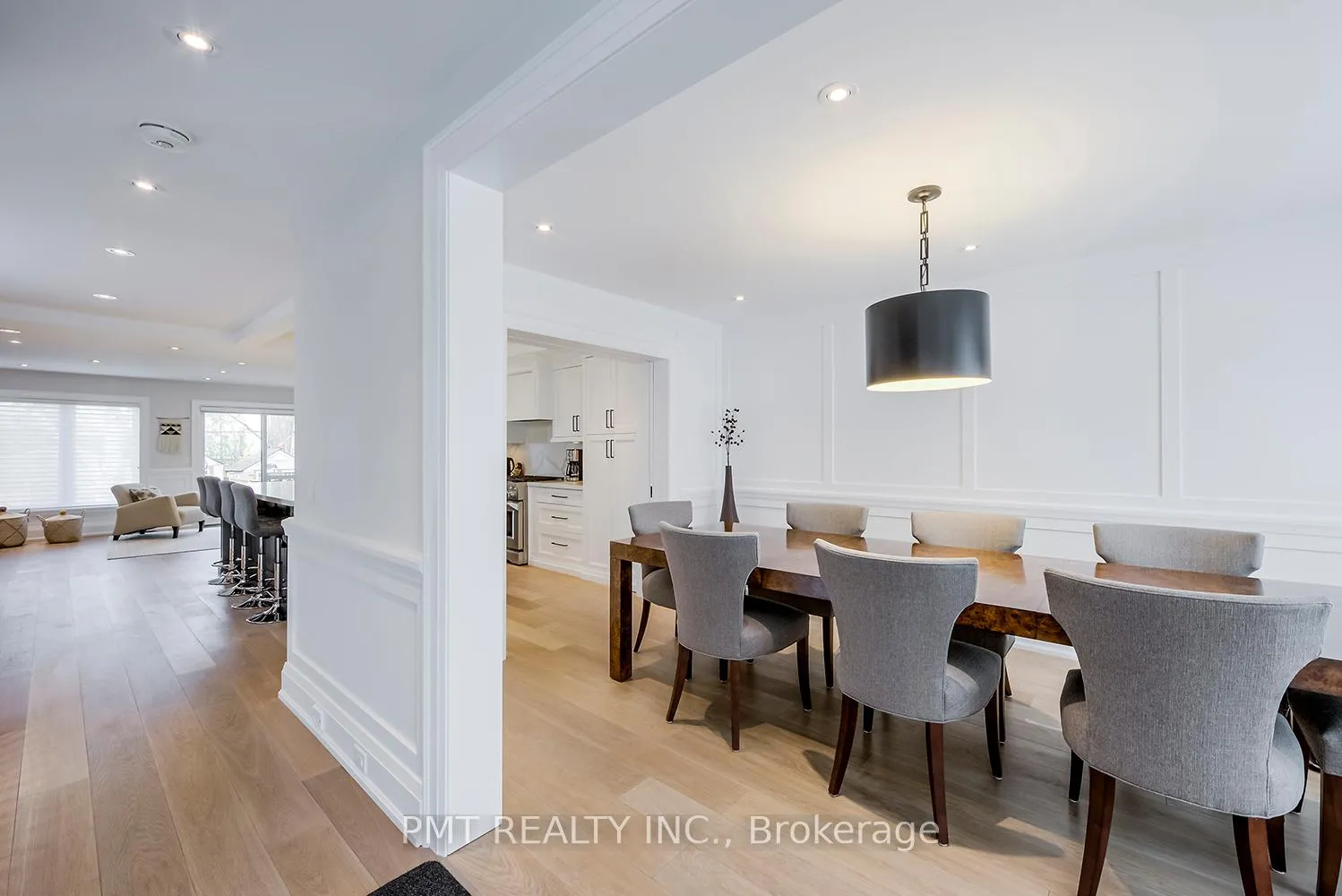 Photo 4 of 50 Thursfield Crescent, Toronto, Leaside — HOMEH