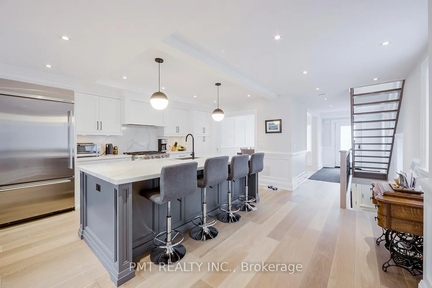 Photo 8 of 50 Thursfield Crescent, Toronto, Leaside — HOMEH