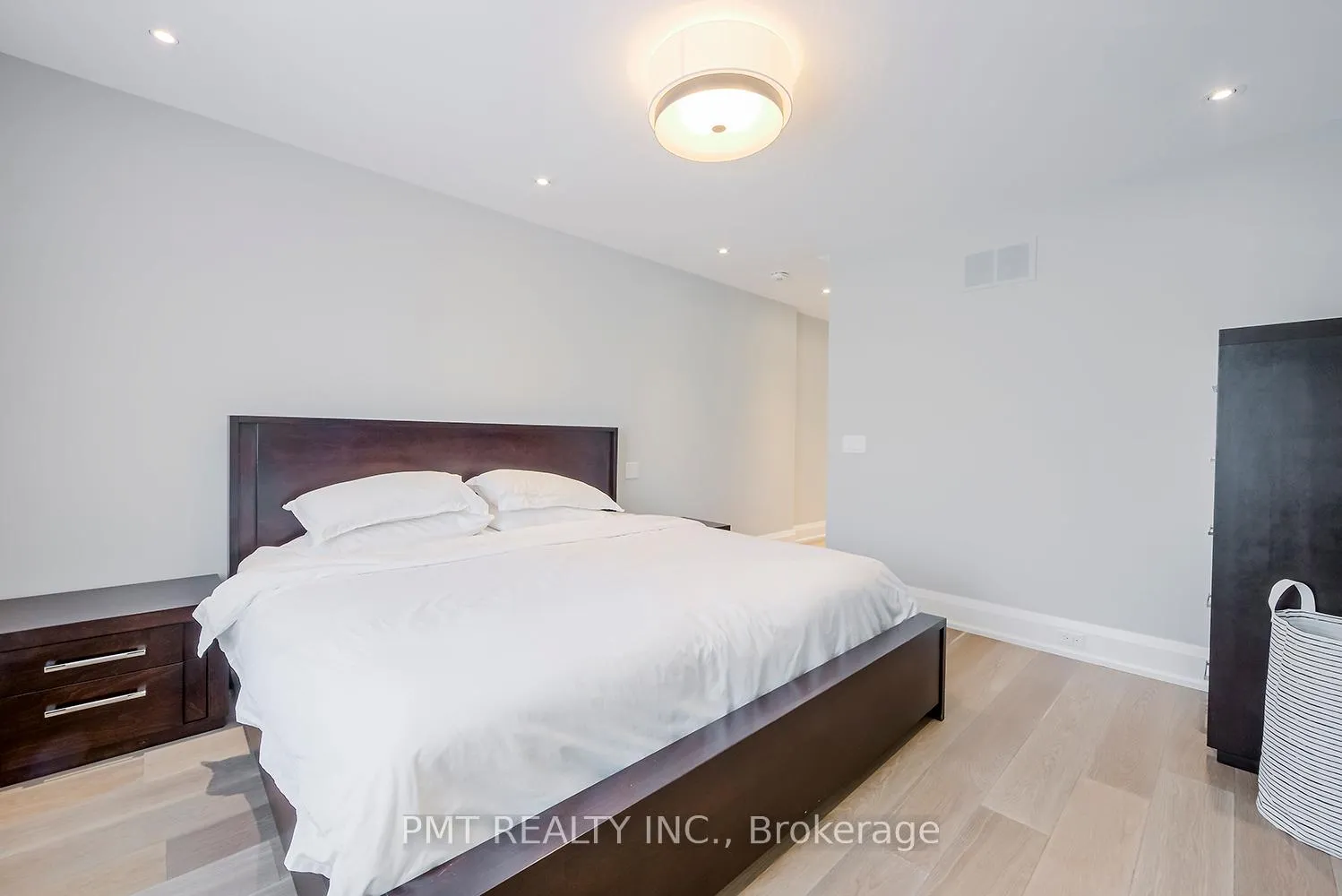 Photo 27 of 50 Thursfield Crescent, Toronto, Leaside — HOMEH