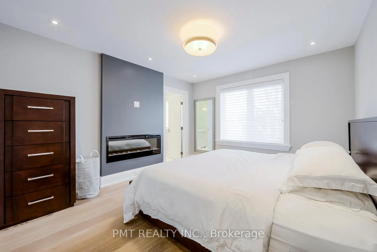 Photo 28 of 50 Thursfield Crescent, Toronto, Leaside — HOMEH