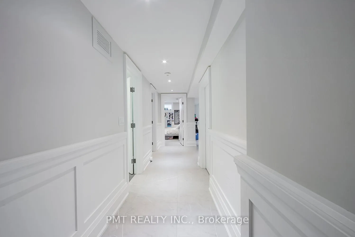 Photo 41 of 50 Thursfield Crescent, Toronto, Leaside — HOMEH