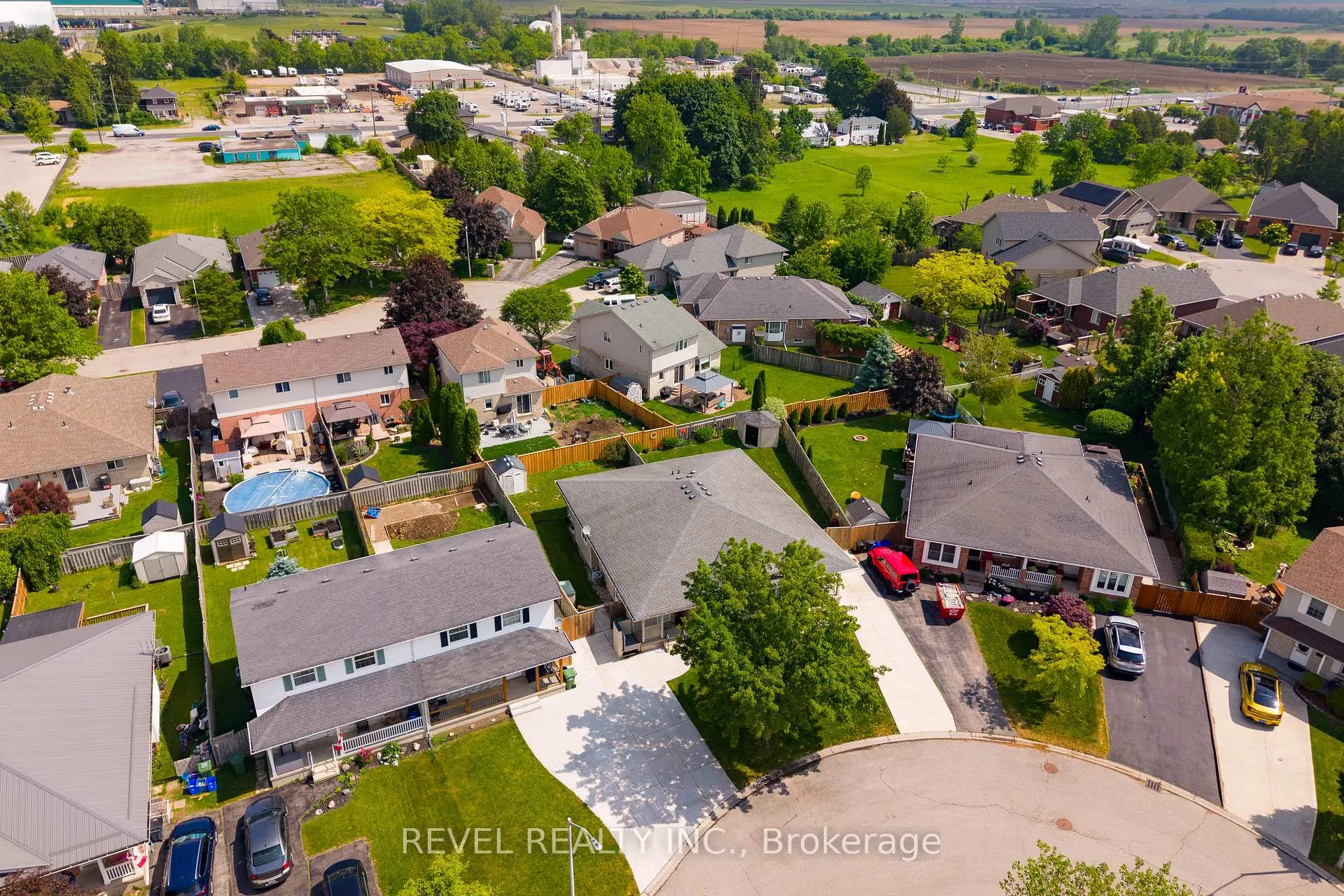 Photo 9 of 25 Rodney Crescent, St. Thomas — HOMEH