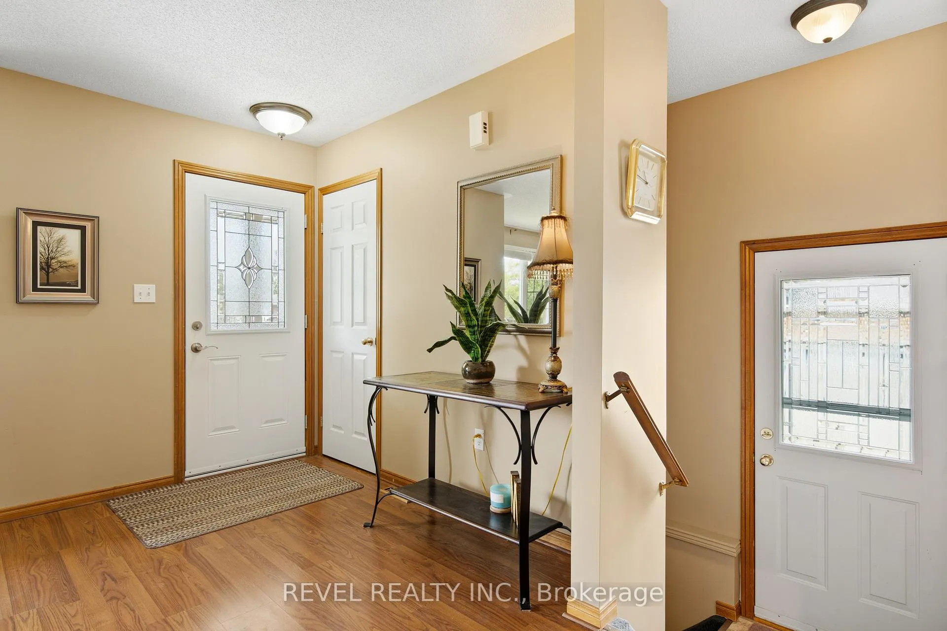 Photo 18 of 25 Rodney Crescent, St. Thomas — HOMEH