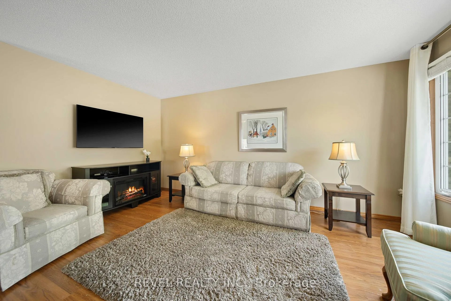 Photo 21 of 25 Rodney Crescent, St. Thomas — HOMEH